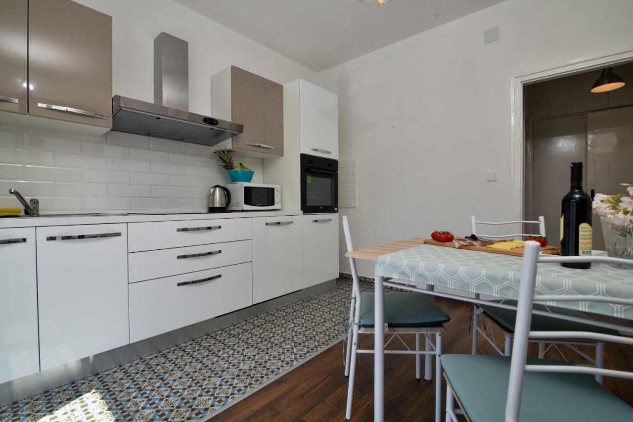 Barbarossa Apartment Zadar Bagian luar foto